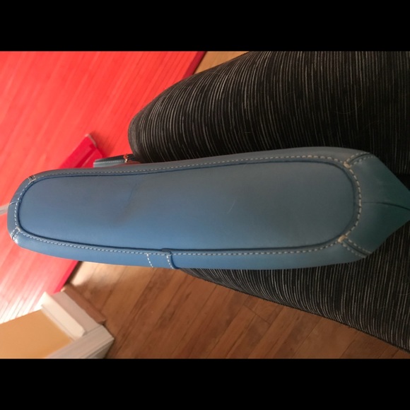 Authentic Coach Purse - Picture 3 of 5